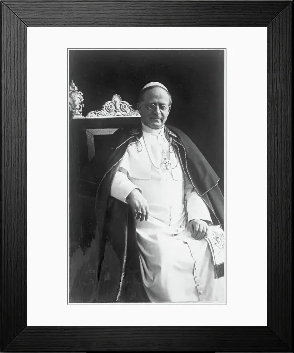 Framed Print : Pius XI. Szenen aus dem Leben von Papst Pius XI