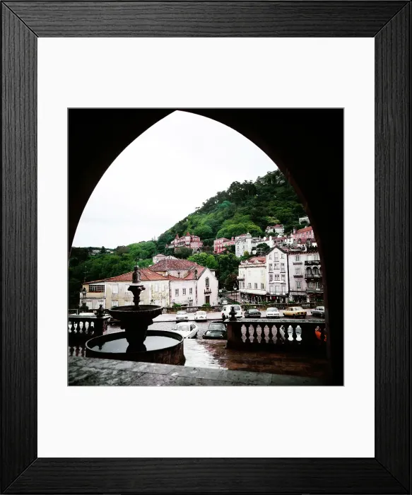 Framed Print : Portugal. Blick auf die Sommerresidenz der ehemaligen portugiesischen Könige Framed Print : Portugal. Blick auf die Sommerresidenz der ehemaligen portugiesischen Könige