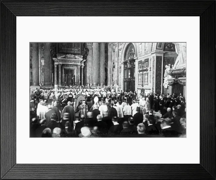 Framed Print : Pius XI. Szenen aus dem Leben von Papst Pius XI