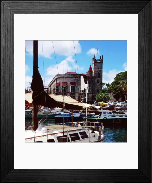 Framed Print : Barbados. Anglikanische St Michael's Cathedral nahe des Hafens in Bridgetown auf Barbados Framed Print : Barbados. Anglikanische St Michael's Cathedral nahe des Hafens in Bridgetown auf Barbados