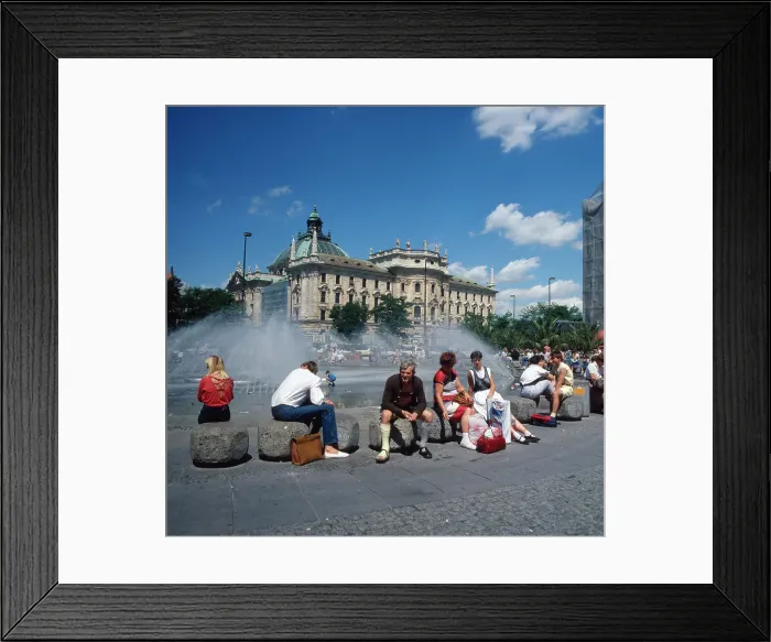 Framed Print : München, 1985. Altstadt. Karlsplatz (Stachus) Framed Print : München, 1985. Altstadt. Karlsplatz (Stachus)
