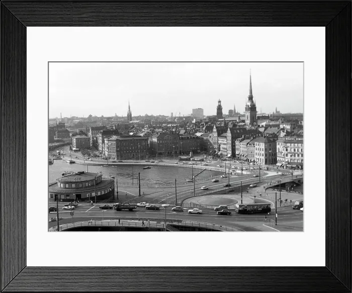 Framed Print : Zubringerstrasse in Stockholmer Altstadt Framed Print : Zubringerstrasse in Stockholmer Altstadt