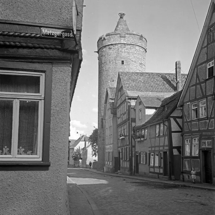 Gerahmter Druck : Alsfeld. Fachwerkhäuser an der Unteren Fuldaer Gasse und Metzgergasse mit Gerahmter Druck : Alsfeld. Fachwerkhäuser an der Unteren Fuldaer Gasse und Metzgergasse mit