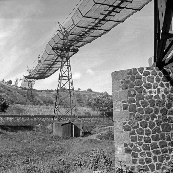 Stampa con cornice : Basalto Steinberg in Lungha al Reno, Germania anni '30