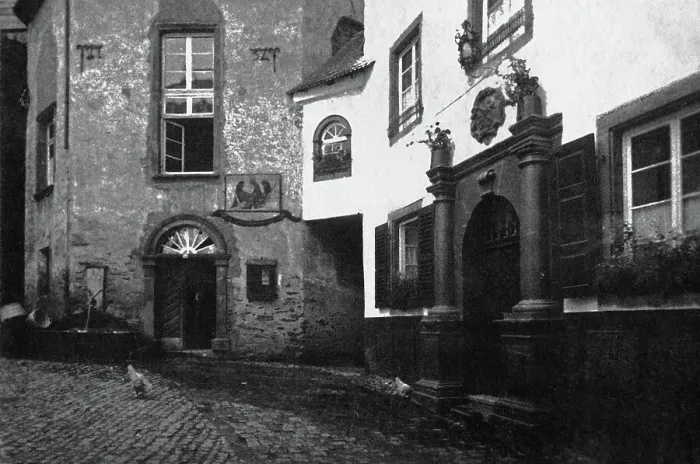 Impression encadrée : Beilstein. À la place du marché de Beilstein sur le Rhin-Moselle en Allemagne Impression encadrée : Beilstein. À la place du marché de Beilstein sur le Rhin-Moselle en Allemagne