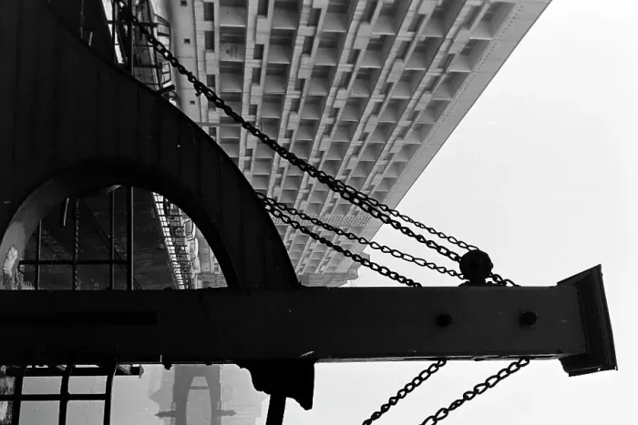 Stampa con cornice : Berlin. La Ponte delle Innocenti a Berlino sopra il canale dei Canali di Spree nel 1970