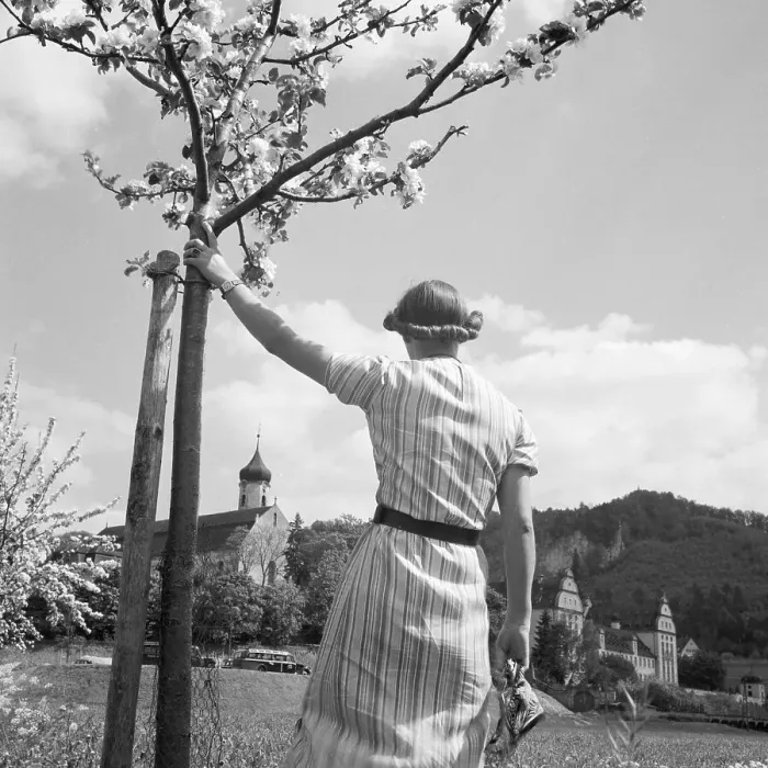 Framed Print : Beuron. Frau im Frühling beim Benediktinerkloster Beurom an der oberen Donau