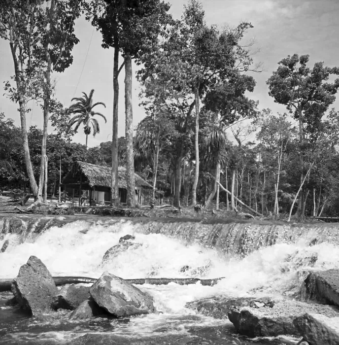 Impression encadrée : Brasilien. Cataracte de Tarum£, Brésil en 1966