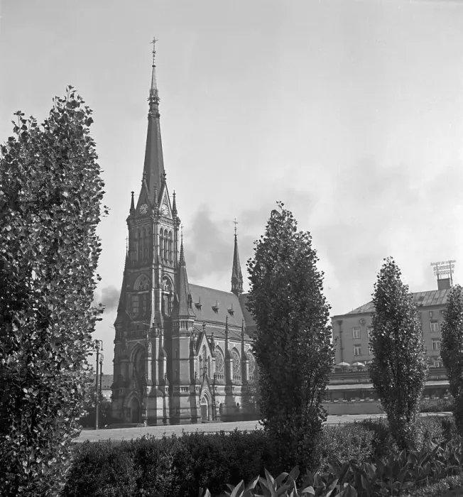 Stampa con cornice : Chemnitz. La petrochiesa di Chemniz, Germania anni '30 Stampa con cornice : Chemnitz. La petrochiesa di Chemniz, Germania anni '30