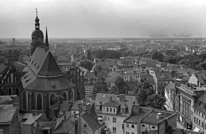 Stampa con cornice : Cottbus. Passeggiata in città di Cottbus, qui vista della città con la Stampa con cornice : Cottbus. Passeggiata in città di Cottbus, qui vista della città con la