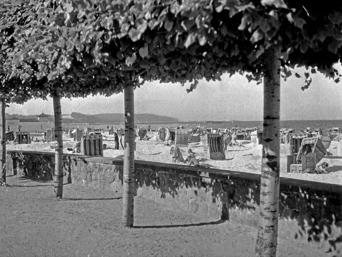 Gerahmter Druck : Danzig. Baltisches Seebad Zoppot, Blick zum Strand der Bucht von Flensburg im Jahr 1930 Gerahmter Druck : Danzig. Baltisches Seebad Zoppot, Blick zum Strand der Bucht von Flensburg im Jahr 1930
