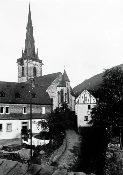 Impresión enmarcada : Ediger. Iglesia de San Martín en Ediger a la Mosela, Alemania décadas de 1930 Impresión enmarcada : Ediger. Iglesia de San Martín en Ediger a la Mosela, Alemania décadas de 1930