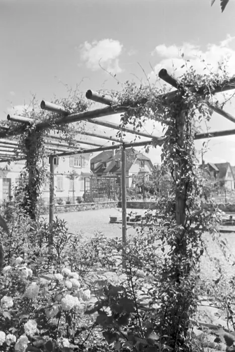 Framed Print : Eislingen. Ein Ausflug nach Eislingen, Deutsches Reich 1930er Jahre Framed Print : Eislingen. Ein Ausflug nach Eislingen, Deutsches Reich 1930er Jahre