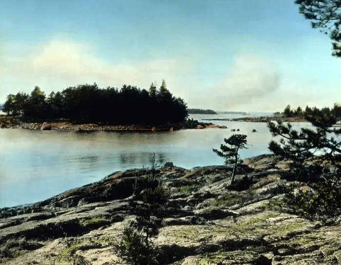 Impression encadrée : Finnland. Sur l'île rocheuse de Suursaari en Finlande aux années 1920 Impression encadrée : Finnland. Sur l'île rocheuse de Suursaari en Finlande aux années 1920