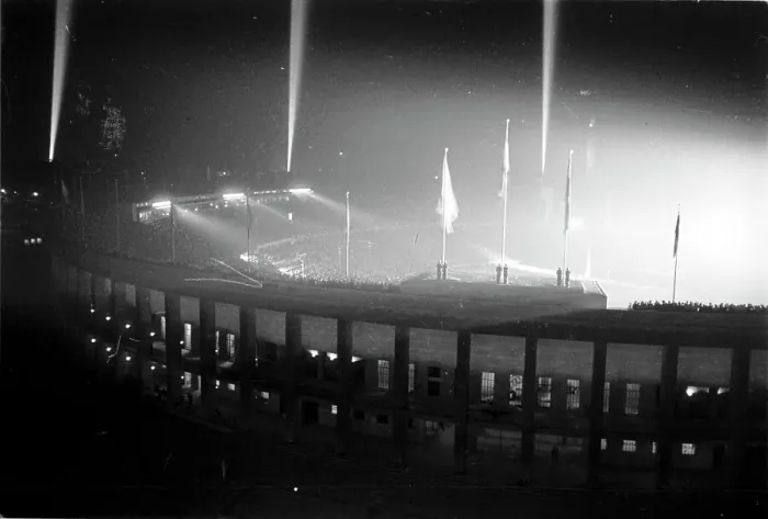 Stampa con cornice : Germany. Germania - Olimpiadi estive del 1936 a Berlino, vista dello stadio di notte Stampa con cornice : Germany. Germania - Olimpiadi estive del 1936 a Berlino, vista dello stadio di notte