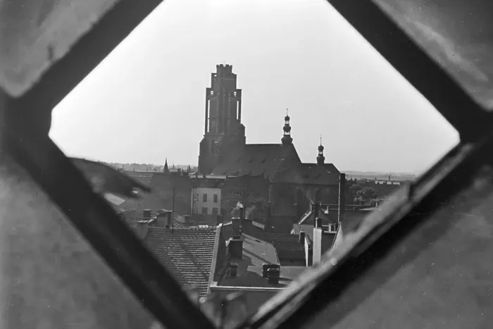 Impression encadrée : Gleiwitz. Une voyage à Gleiwitz dans l'Upper-Silésie en Allemagne des années 1930 Impression encadrée : Gleiwitz. Une voyage à Gleiwitz dans l'Upper-Silésie en Allemagne des années 1930