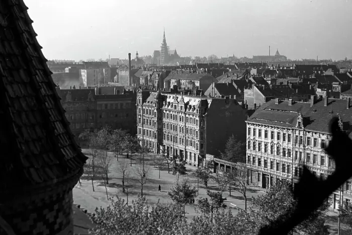 Impresión enmarcada : Görlitz. Blik a través de Görlitz en la Sajonia y Alemania durante los años cuarenta Impresión enmarcada : Görlitz. Blik a través de Görlitz en la Sajonia y Alemania durante los años cuarenta