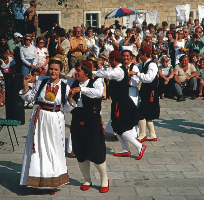 Gerahmter Druck : Bosnien und Herzegowina / Dalmatien Gerahmter Druck : Bosnien und Herzegowina / Dalmatien