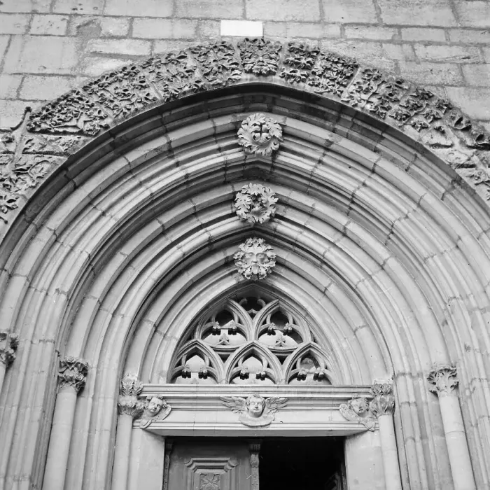 Stampa con cornice : Kirche. Portale di una chiesa nella zona del Bosco Nero a Bad Rippoldsau-Schapbach Stampa con cornice : Kirche. Portale di una chiesa nella zona del Bosco Nero a Bad Rippoldsau-Schapbach