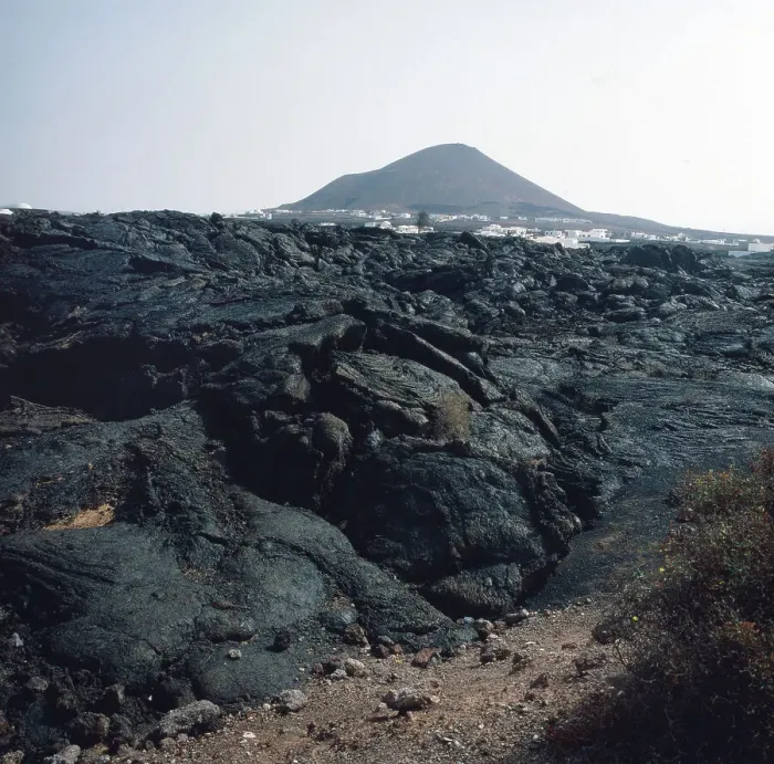 Impression encadrée : Lanzarote. Scène pittoresque sur l'île canarienne de Lanzarote en Espagne des années 80