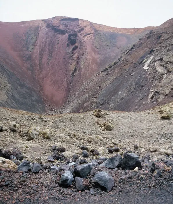 Impression encadrée : Lanzarote. Les montagnes du feu sur l'île de la Canarie Lanzarote en Espagne des années 80