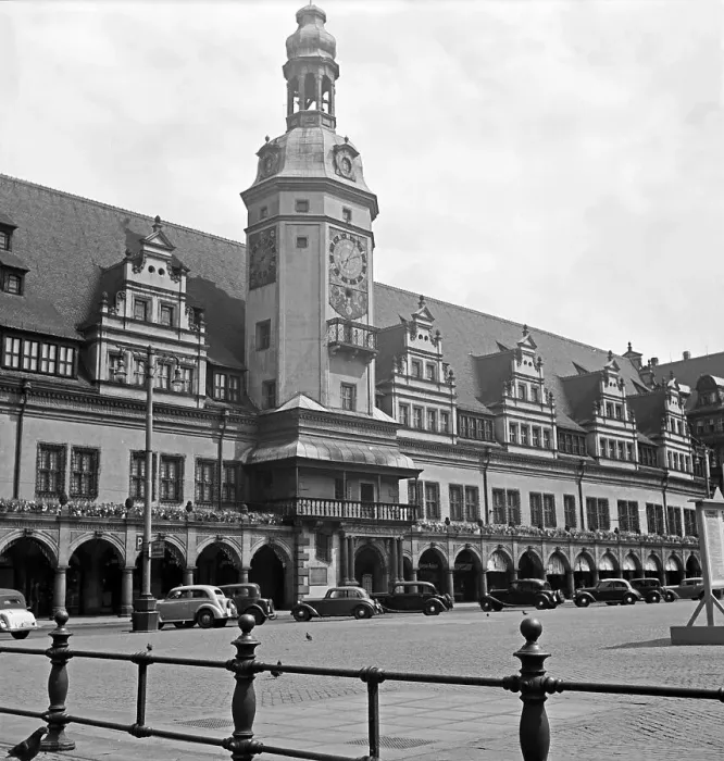 Impression encadrée : Leipzig. Le vieux conseil des villes à Leipzig en Allemagne dans les années trente Impression encadrée : Leipzig. Le vieux conseil des villes à Leipzig en Allemagne dans les années trente