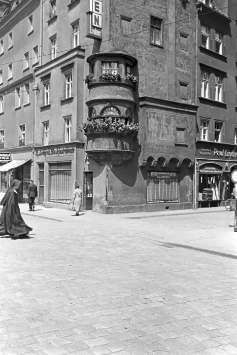 Impresión enmarcada : Liegnitz. Una salida a Liegnitz, Alemania décadas de 1930 Impresión enmarcada : Liegnitz. Una salida a Liegnitz, Alemania décadas de 1930