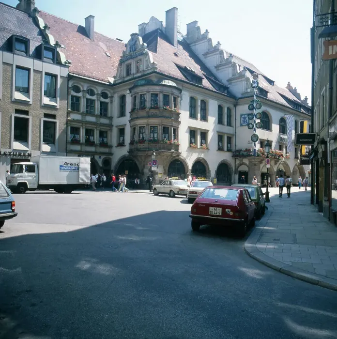 Gerahmter Druck : München, 1985. Alte Stadt. Das Hofbräuhaus am Platzl