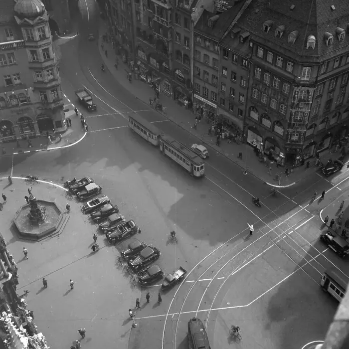 Impresión enmarcada : München. Perspectiva sobre el plaza de la Virgen en Múnich, Alemania décadas de 1930 Impresión enmarcada : München. Perspectiva sobre el plaza de la Virgen en Múnich, Alemania décadas de 1930