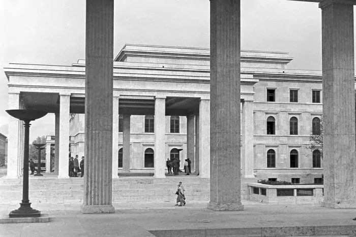 Framed Print : München. Königsplatz in München, Deutschland 1930er Jahre Framed Print : München. Königsplatz in München, Deutschland 1930er Jahre