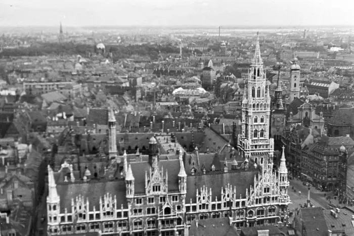 Impression encadrée : München. Regard sur Munich, Allemagne années 1930 Impression encadrée : München. Regard sur Munich, Allemagne années 1930