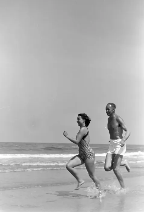 Impression encadrée : Norderney. Vacances à Norderney ; République allemande des années 1930 Impression encadrée : Norderney. Vacances à Norderney ; République allemande des années 1930