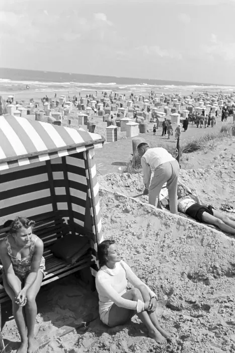 Stampa con cornice : Norderney. Vacanze a Norderney; Reich Tedesco anni '30 Stampa con cornice : Norderney. Vacanze a Norderney; Reich Tedesco anni '30
