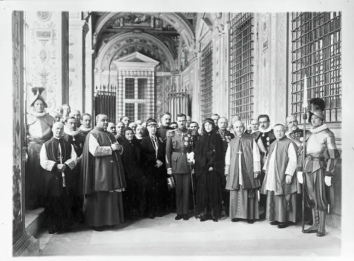 Framed Print : Pius XI. Szenen aus dem Leben von Papst Pius XI