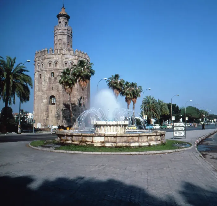 Framed Print : Spanien. Der Torre del Oro in Sevilla, Spanien 1980er Jahre