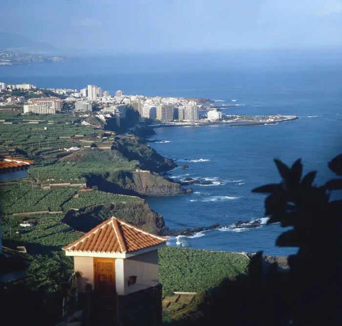 Framed Print : Spanien. Eine Reise nach Teneriffa, Spanien 1970er Jahre. Trip to Tenerife, Spain 1970s Framed Print : Spanien. Eine Reise nach Teneriffa, Spanien 1970er Jahre. Trip to Tenerife, Spain 1970s