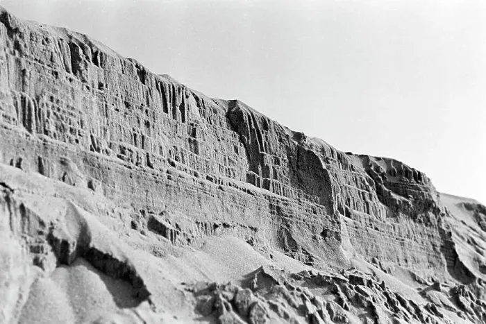 Stampa con cornice : Am Strand. Formazione rocciosa sulla spiaggia, Germania 1939 Stampa con cornice : Am Strand. Formazione rocciosa sulla spiaggia, Germania 1939