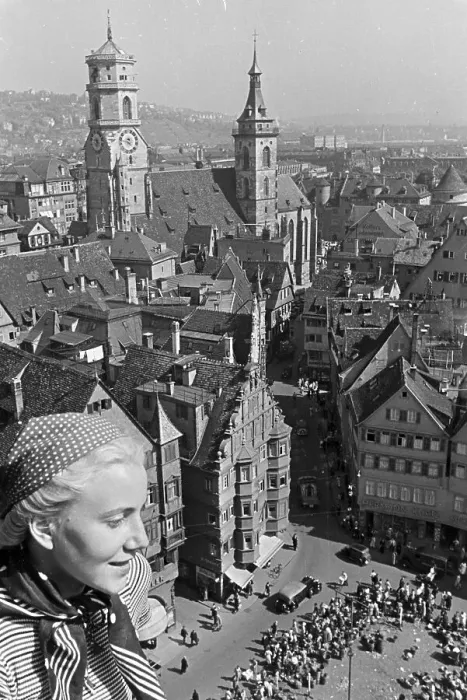 Impresión enmarcada : Stuttgart. Blik a la mercado animado de Stutgart, Alemania décadas de 1930