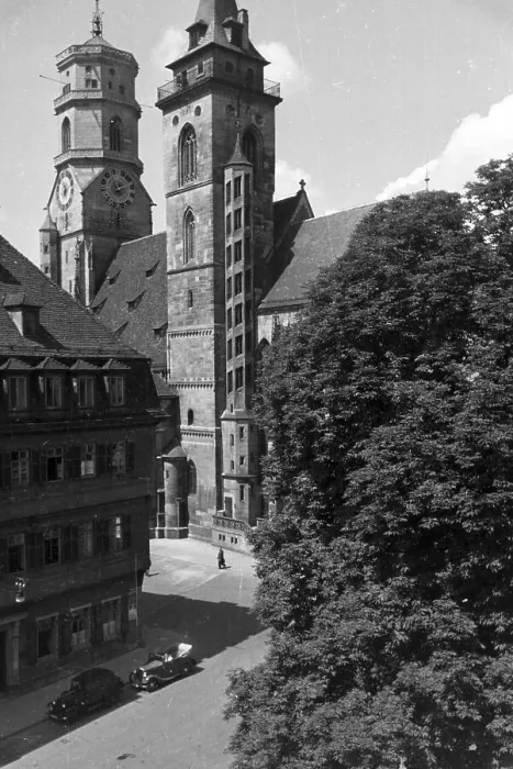 Impression encadrée : Stuttgart. La cathédrale de Saint-Étienne en Allemagne au début des années trente Impression encadrée : Stuttgart. La cathédrale de Saint-Étienne en Allemagne au début des années trente