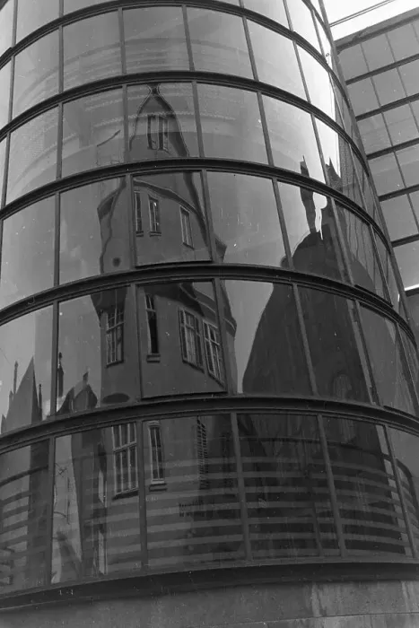 Stampa con cornice : Breuninger Kaufhaus a Stoccarda, Germania 1930 Stampa con cornice : Breuninger Kaufhaus a Stoccarda, Germania 1930