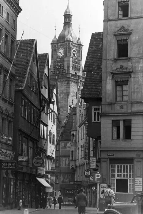 Impresión enmarcada : Stuttgart. El torre del antiguo ayuntamiento de Stutgart que fue destruido Impresión enmarcada : Stuttgart. El torre del antiguo ayuntamiento de Stutgart que fue destruido