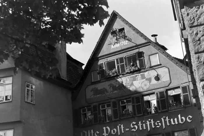 Impression encadrée : Stuttgart. La ancienne poste-stationne de la fondatrice à Stuttgart en Impression encadrée : Stuttgart. La ancienne poste-stationne de la fondatrice à Stuttgart en