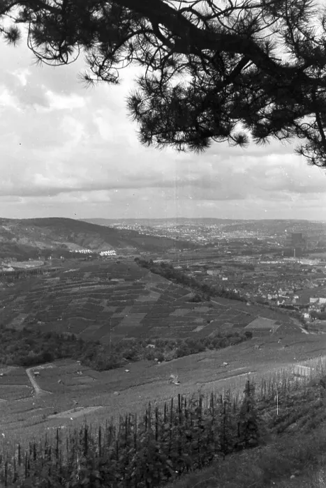 Framed Print : Stuttgart. Blick über Stuttgart, Deutschland 1930er Jahre Framed Print : Stuttgart. Blick über Stuttgart, Deutschland 1930er Jahre