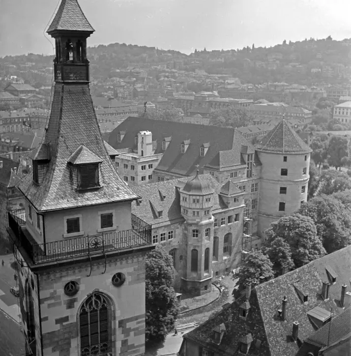 Impression encadrée : Stuttgart. Vue sur l'ancien château de Séville en Espagne