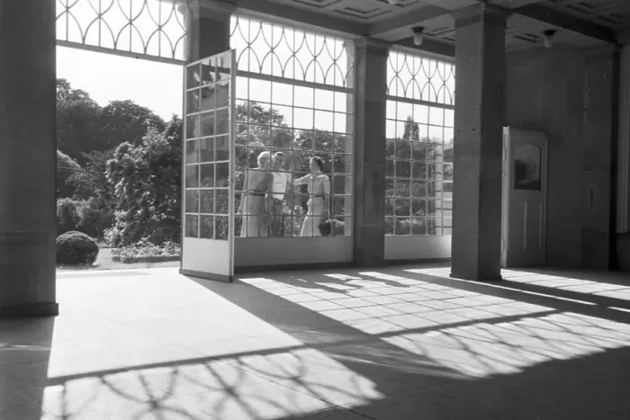 Gerahmter Druck : Stuttgart. Eine Reise nach Stuttgart, Deutschland der 1930er Jahren Gerahmter Druck : Stuttgart. Eine Reise nach Stuttgart, Deutschland der 1930er Jahren