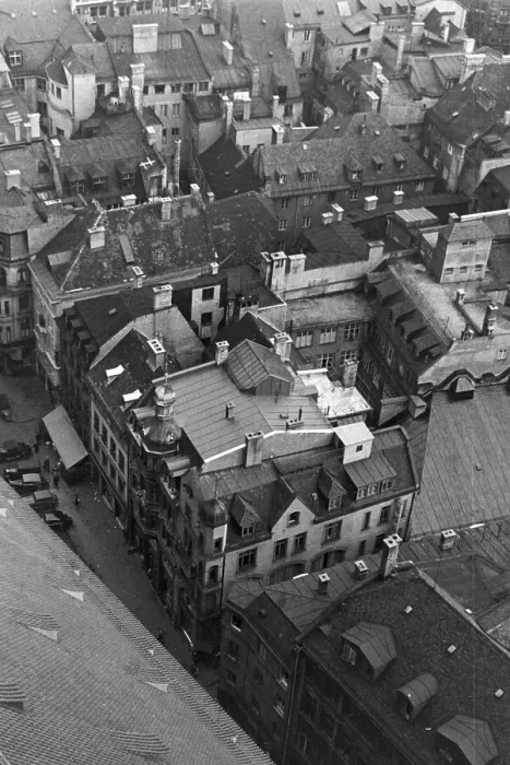 Impresión enmarcada : Stuttgart. Blicke sobre los techos de Stuttgart, Alemania años treinta Impresión enmarcada : Stuttgart. Blicke sobre los techos de Stuttgart, Alemania años treinta