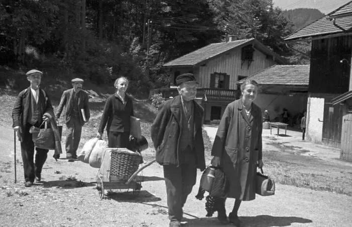 Gerahmter Druck : Vertriebene Gerahmter Druck : Vertriebene