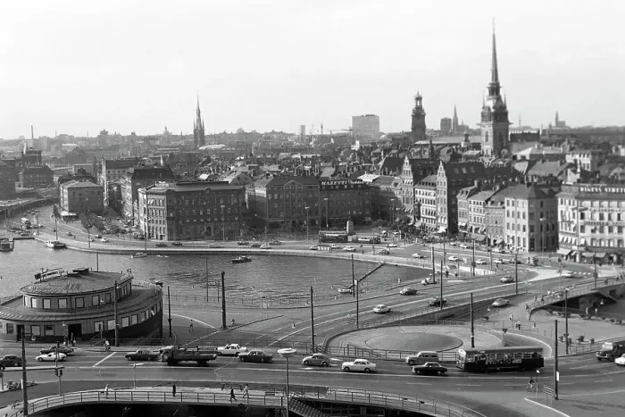 Framed Print : Zubringerstrasse in Stockholmer Altstadt Framed Print : Zubringerstrasse in Stockholmer Altstadt