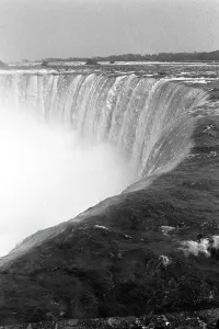 Eriesee Drucke: An den Niagarafällen