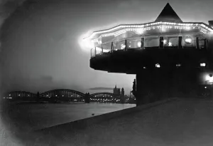 Eisenbahnbrucke Prints: Köln